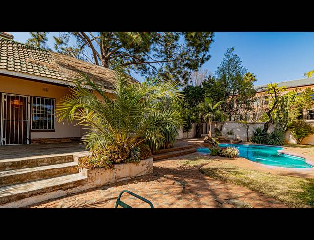 2,445M² VACANT LAND FOR SALE IN FERNDALE